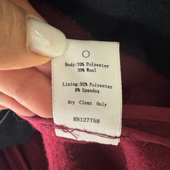 Mural Colorblock Coat in Red and Black Size XS. - Picture 12 of 12